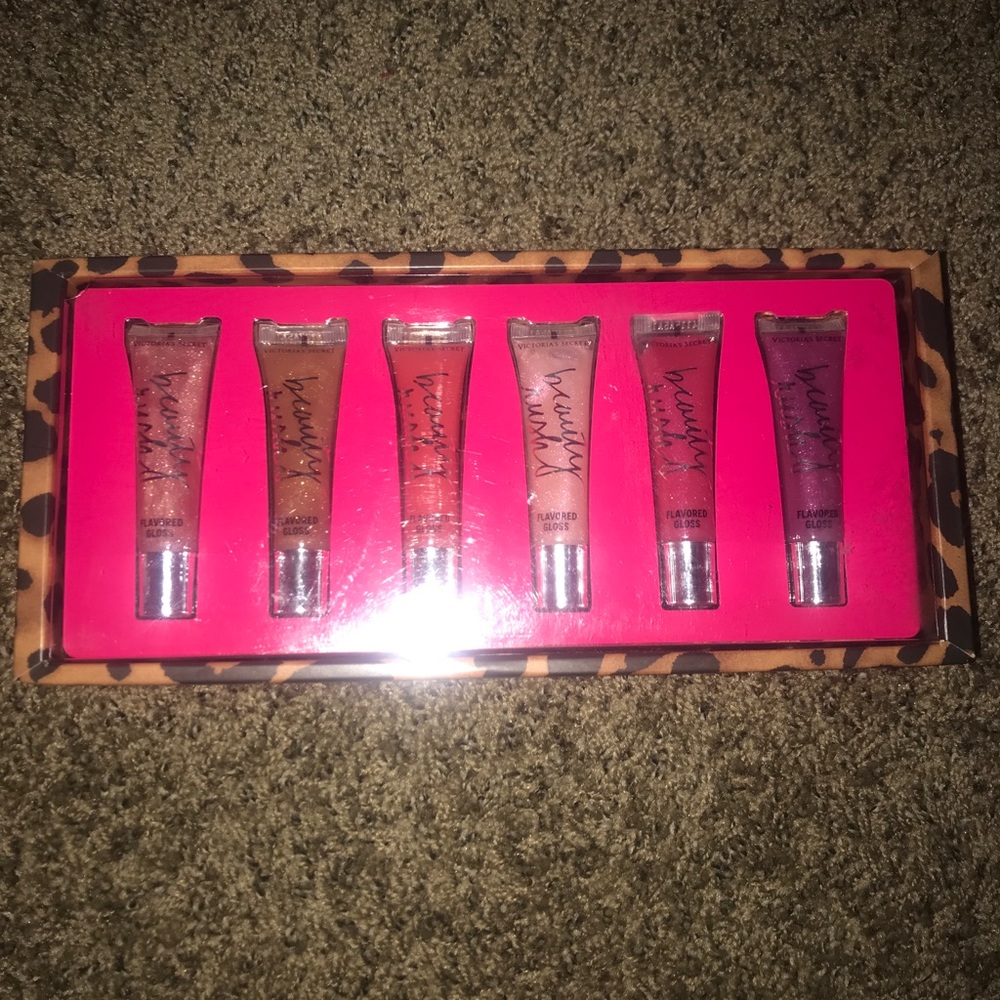 Victoria Secret lip gloss set!